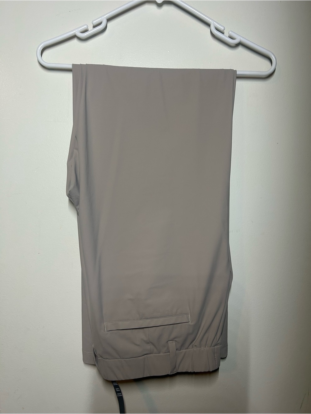 Women’s performance pants taupe